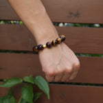 Gift pouch with Tiger’s Eye bracelet